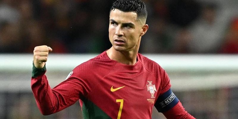 Xây dựng thương hiệu cầu thủ bóng đá